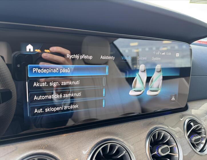 Mercedes-Benz Třídy E 18