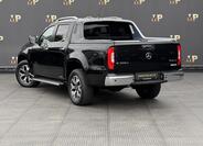 Mercedes-Benz Třídy X 7