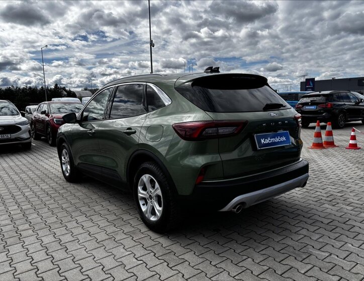 Ford Kuga SUV / Terénní 1,5 l 137 kw