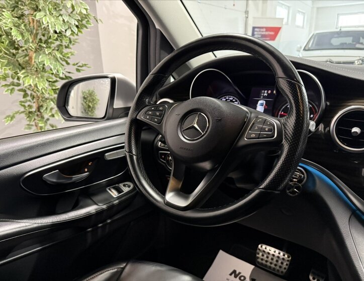 Mercedes-Benz Třídy V 23