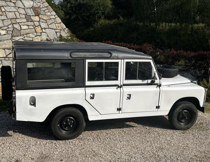 Land Rover Ostatní Ostatní 2,3 l 46 kw