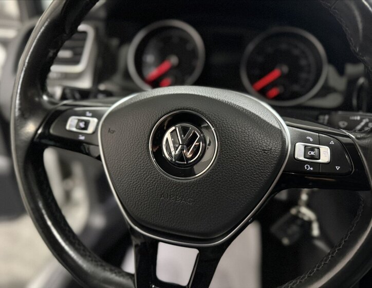 Volkswagen Golf Kombi 2,0 l 110 kw