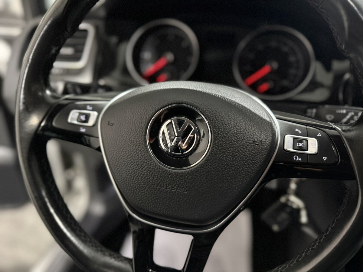 Volkswagen Golf Kombi 2,0 l 110 kw