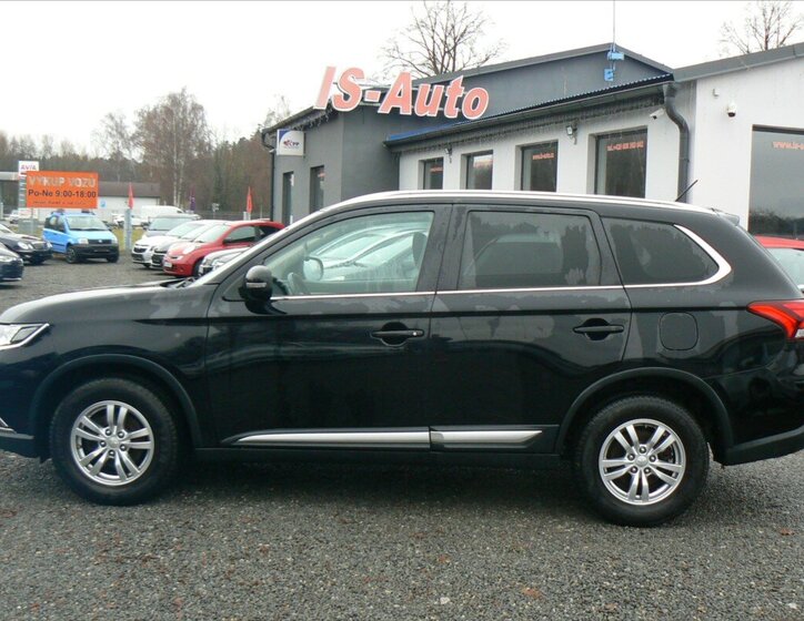 Mitsubishi Outlander 7