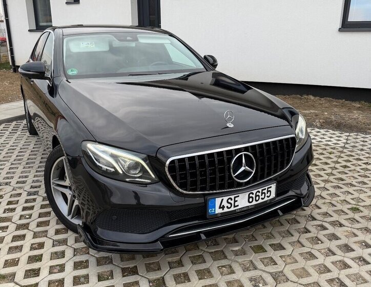 Mercedes-Benz Třídy E Sedan / Limuzína 0,0 143 kw