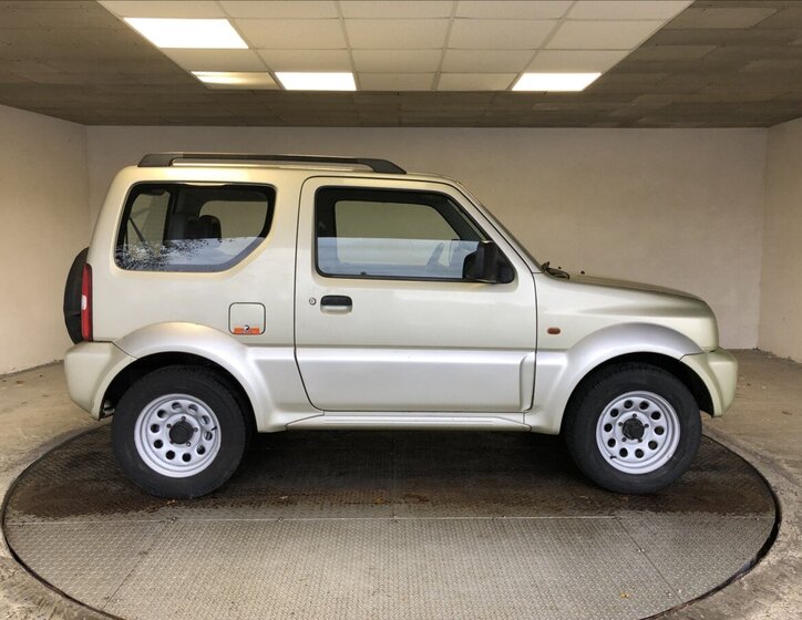 Suzuki Jimny 8