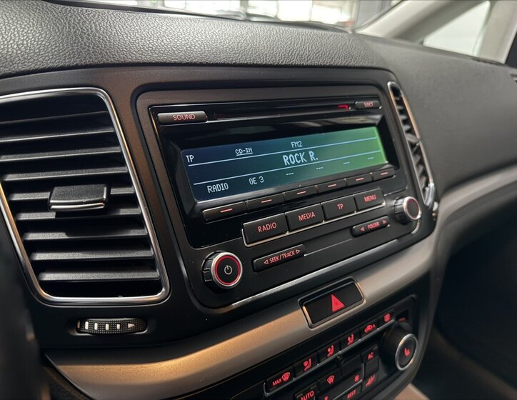 Volkswagen Sharan MPV 2,0 l 103 kw