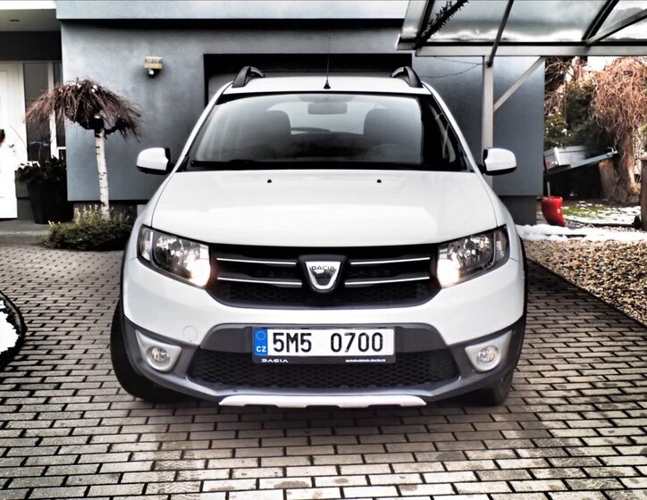 Dacia Sandero Hatchback 898,0 66 kw