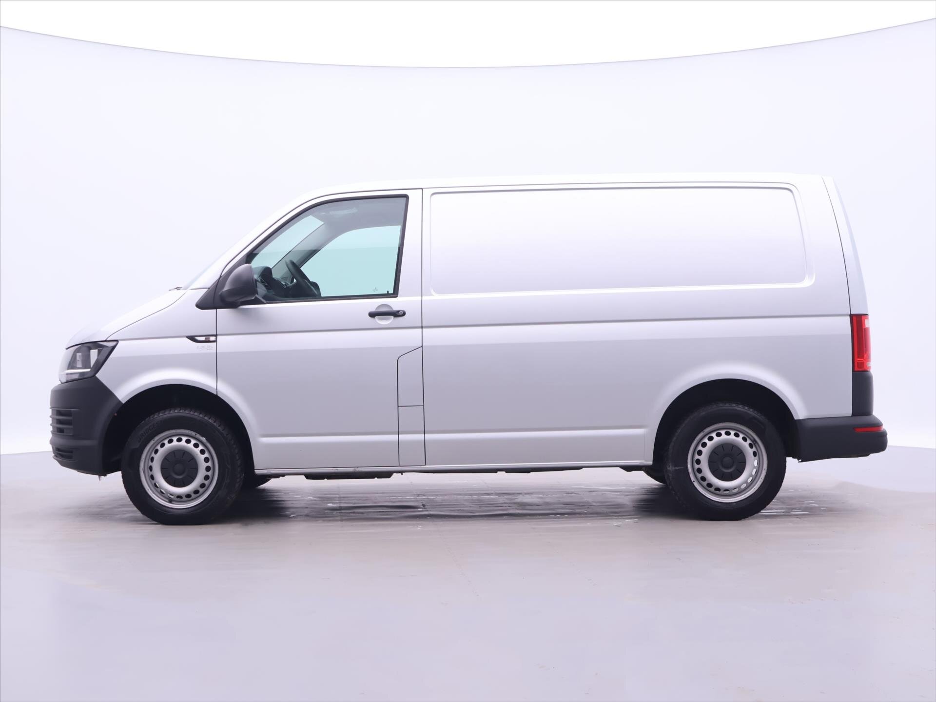 Volkswagen Transporter Skříň 2,0 l 75 kw
