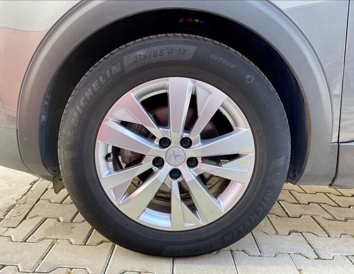 Peugeot 3008 SUV / Terénní 1,2 l 96 kw
