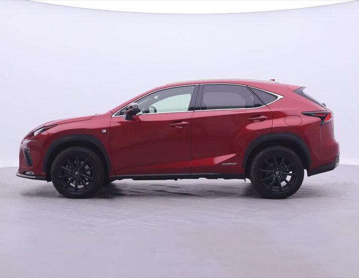 Lexus NX 300h 4