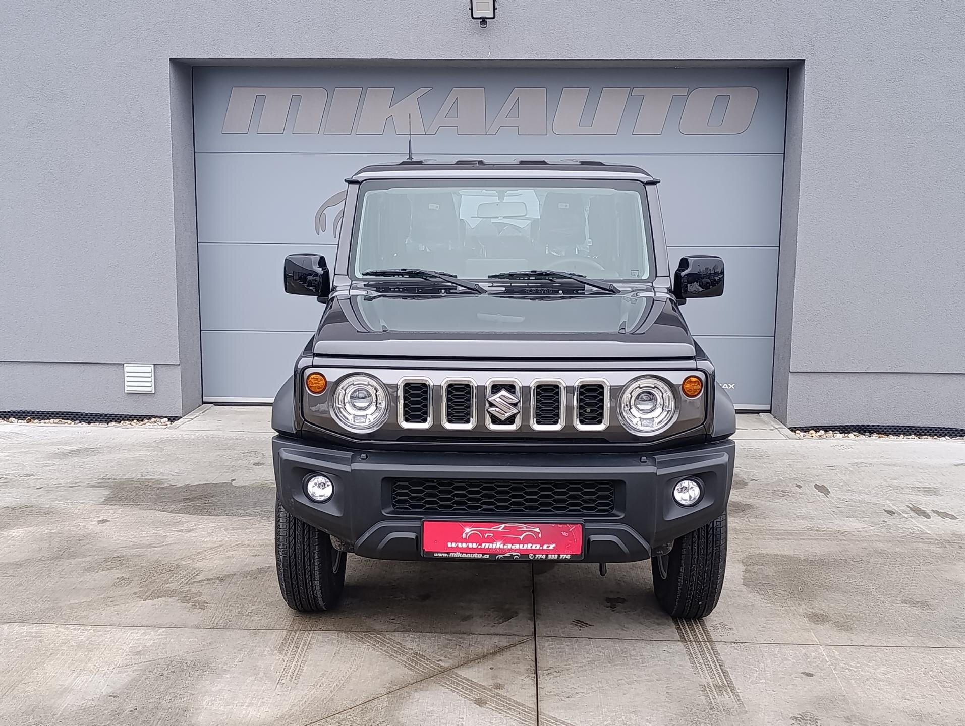 Suzuki Jimny SUV 1,5 l 75 kw
