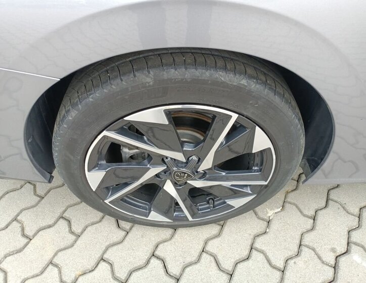 Peugeot 308 Kombi 1,2 l 96 kw