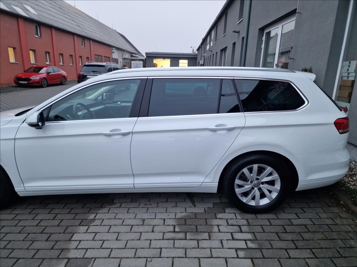 Volkswagen Passat Kombi 1,4 l 110 kw
