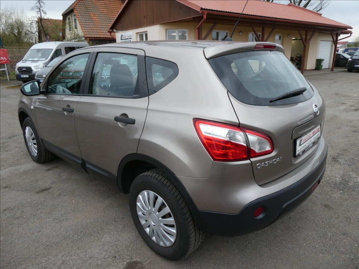 Nissan Qashqai SUV / Terénní 1,5 l 78 kw