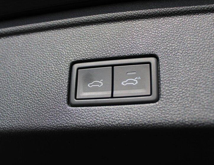 Volkswagen Touareg SUV / Terénní 3,0 l 170 kw