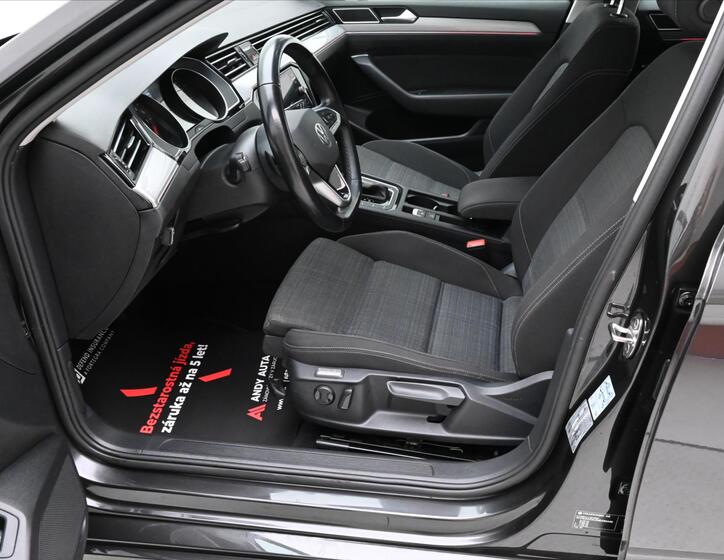 Volkswagen Passat 13