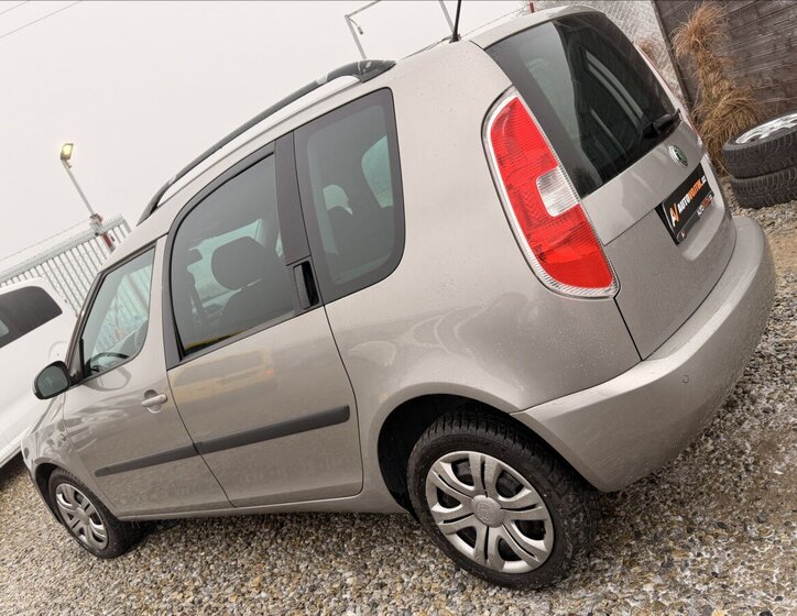 Škoda Roomster 7