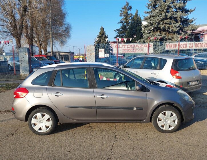 Renault Clio Kombi 1,1 l 74 kw