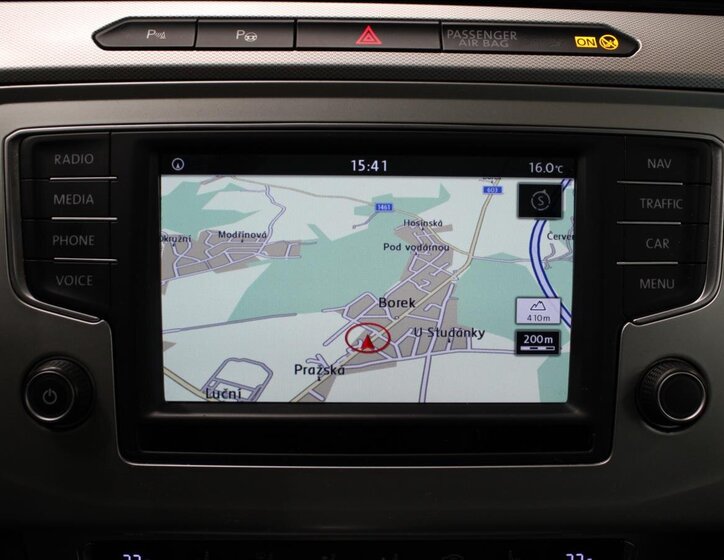 Volkswagen Passat 24