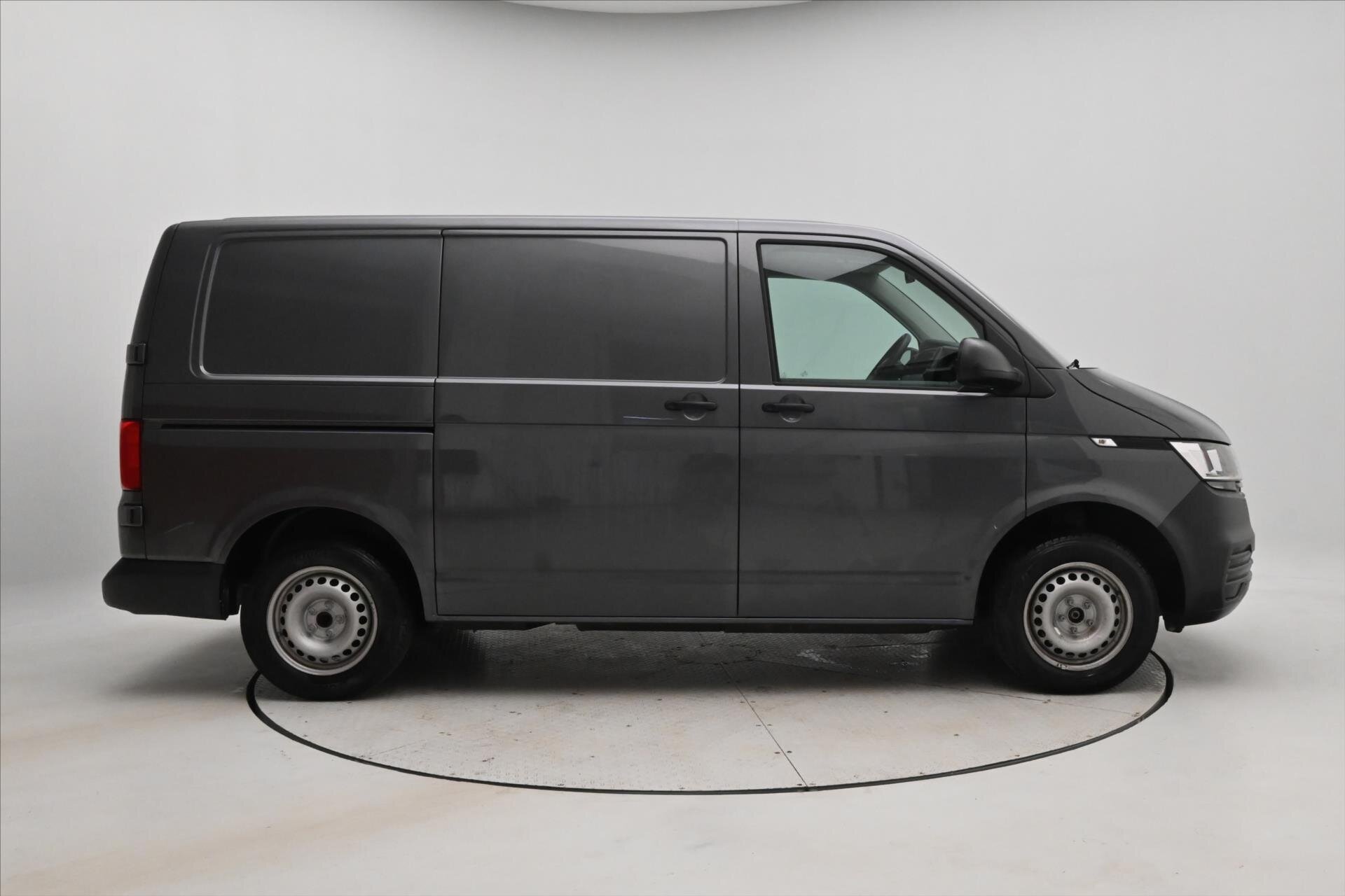 Volkswagen Transporter Skříň 2,0 l 110 kw
