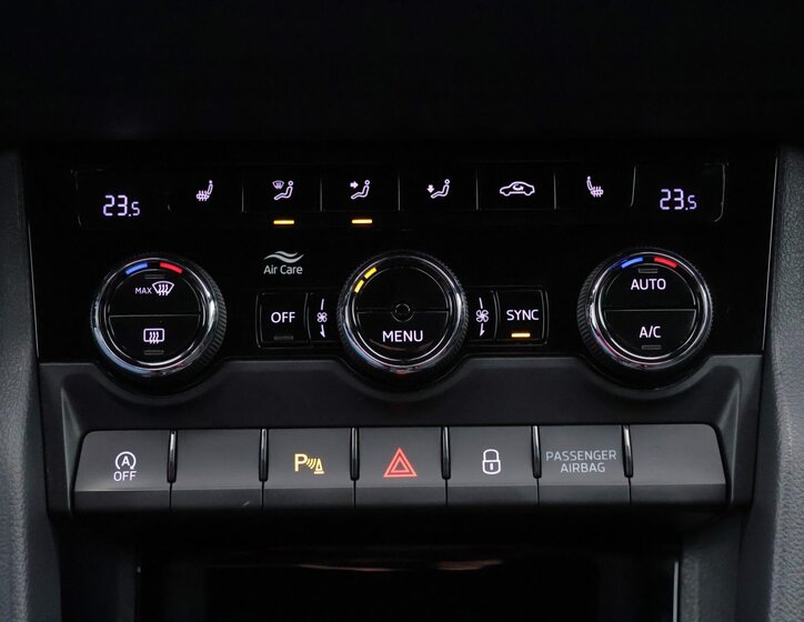 Škoda Karoq SUV 2,0 l 140 kw