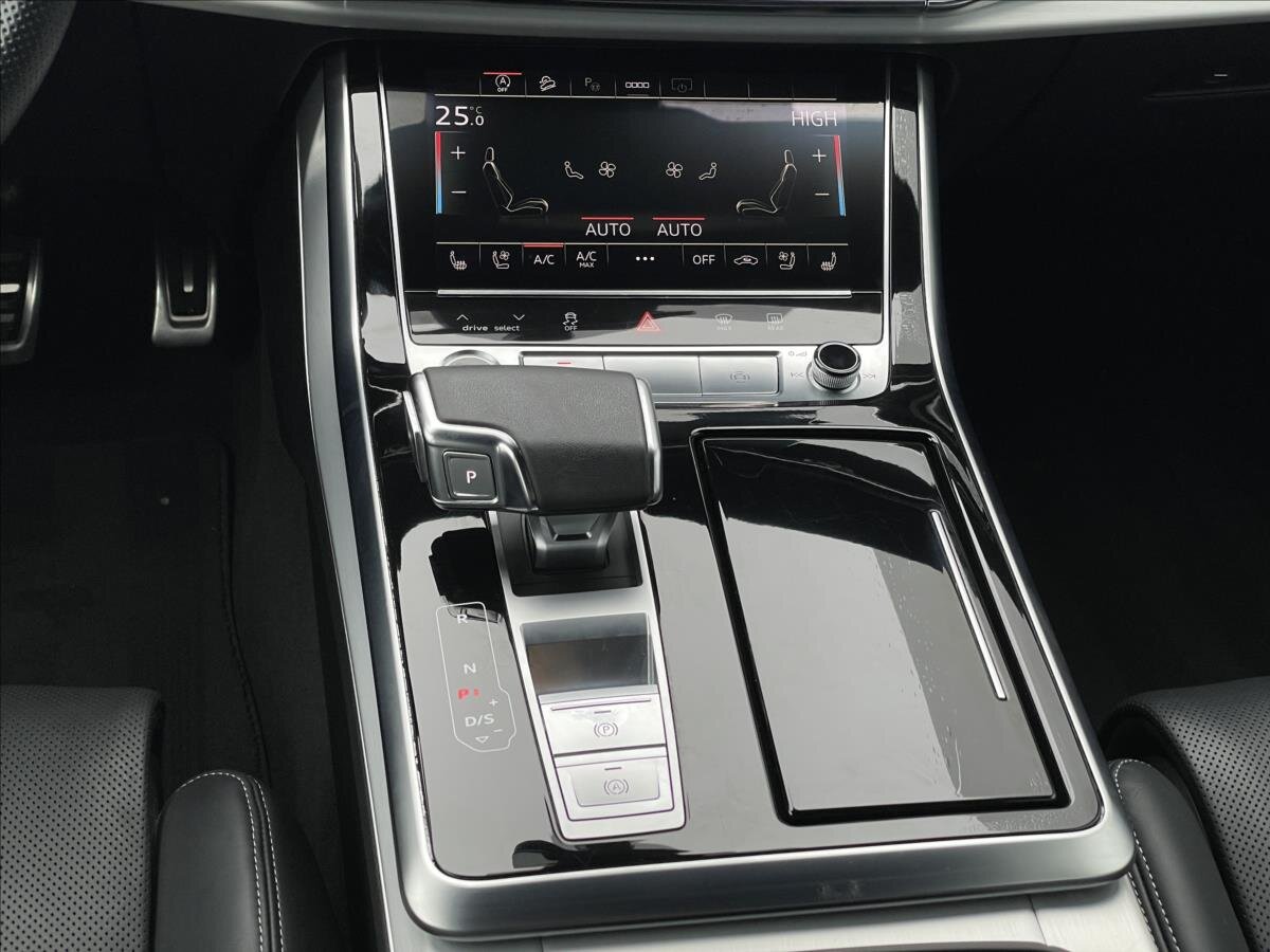 Audi Q7 SUV 3,0 l 210 kw