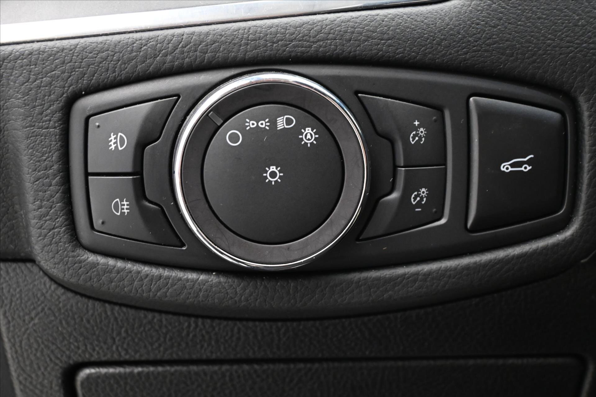 Ford S-MAX MPV 2,0 l 140 kw