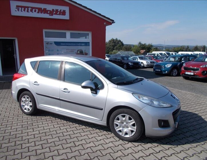 Peugeot 207 Kombi 1,4 l 70 kw