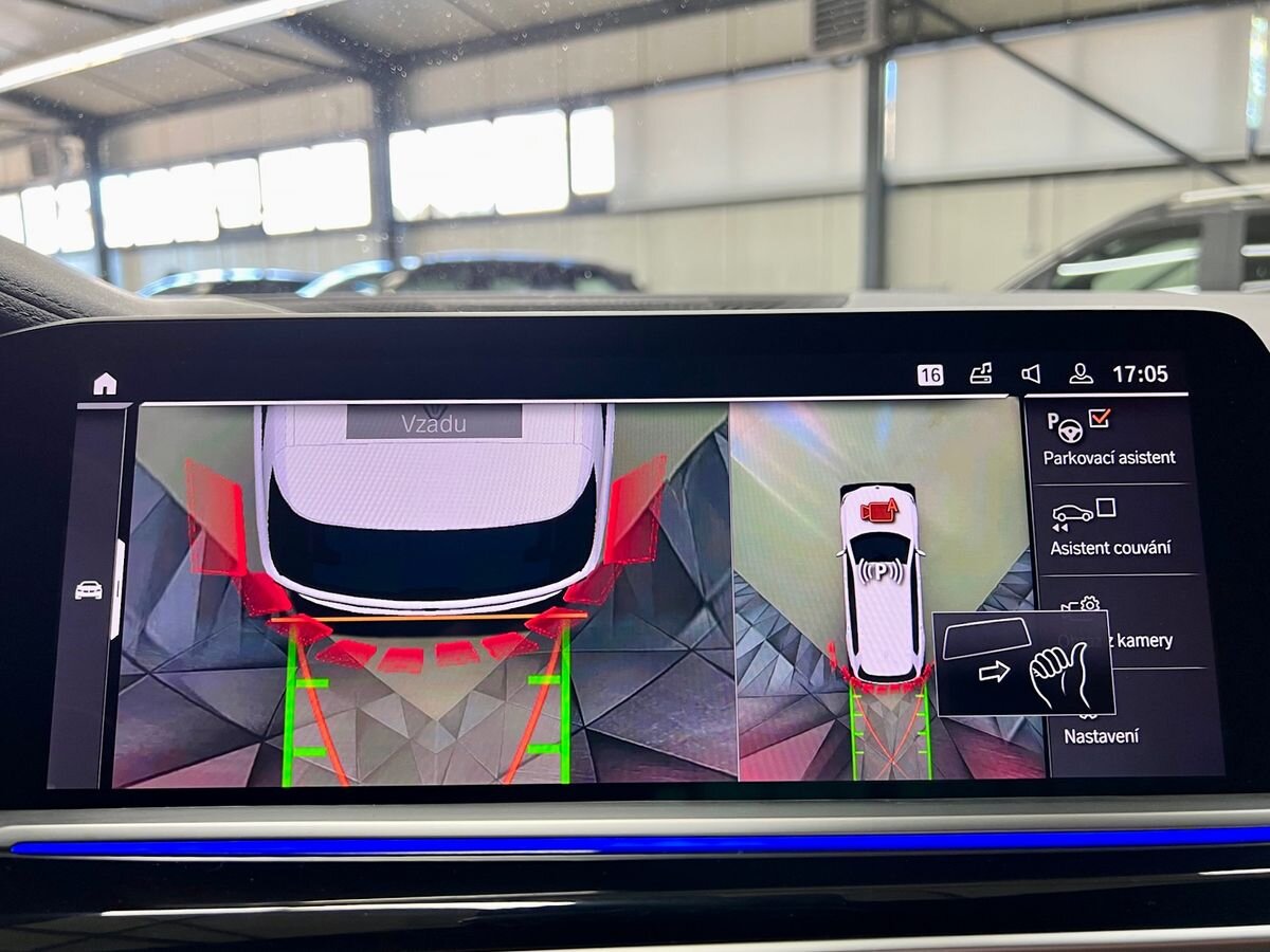 BMW X7 SUV / Terénní 3,0 l 250 kw