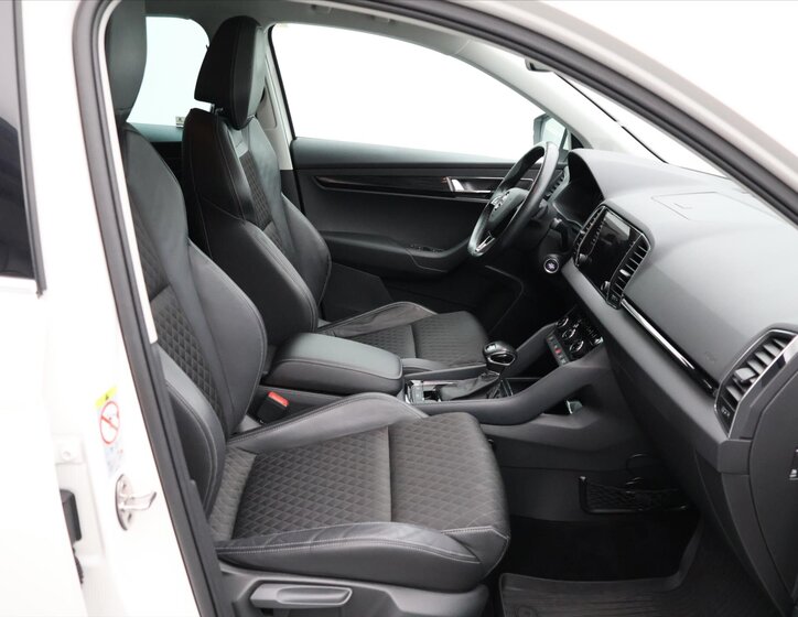 Škoda Karoq SUV / Terénní 1,6 l 85 kw