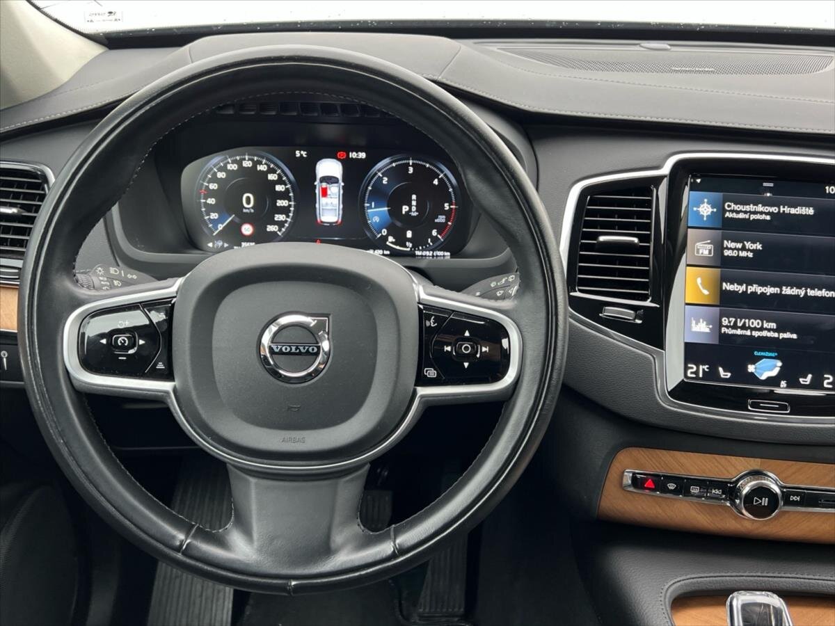 Volvo XC90 SUV / Terénní 2,0 l 173 kw