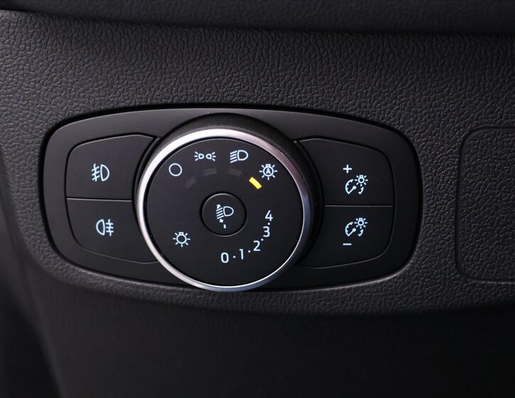 Ford Focus Kombi 999,0 92 kw