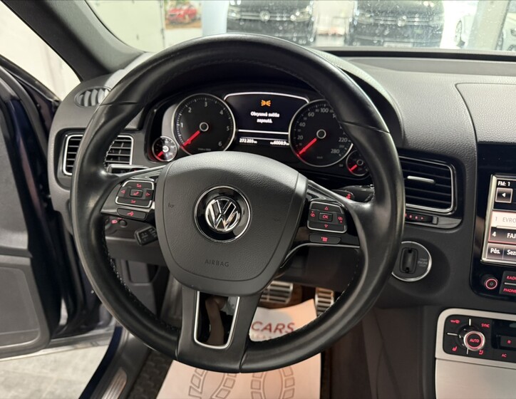 Volkswagen Touareg 7