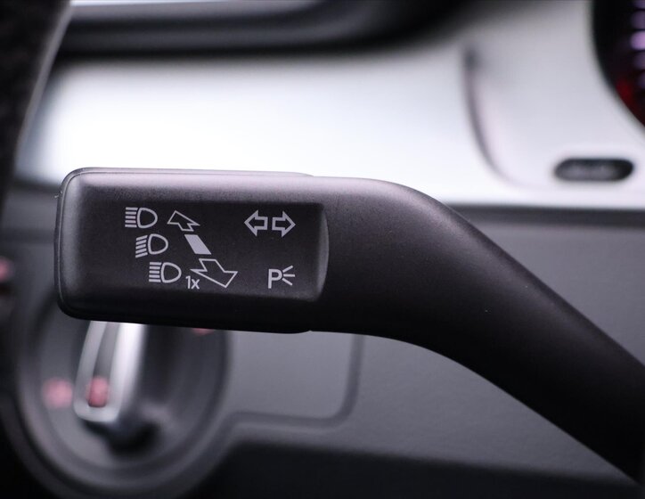 Volkswagen Passat Kombi 1,4 l 90 kw