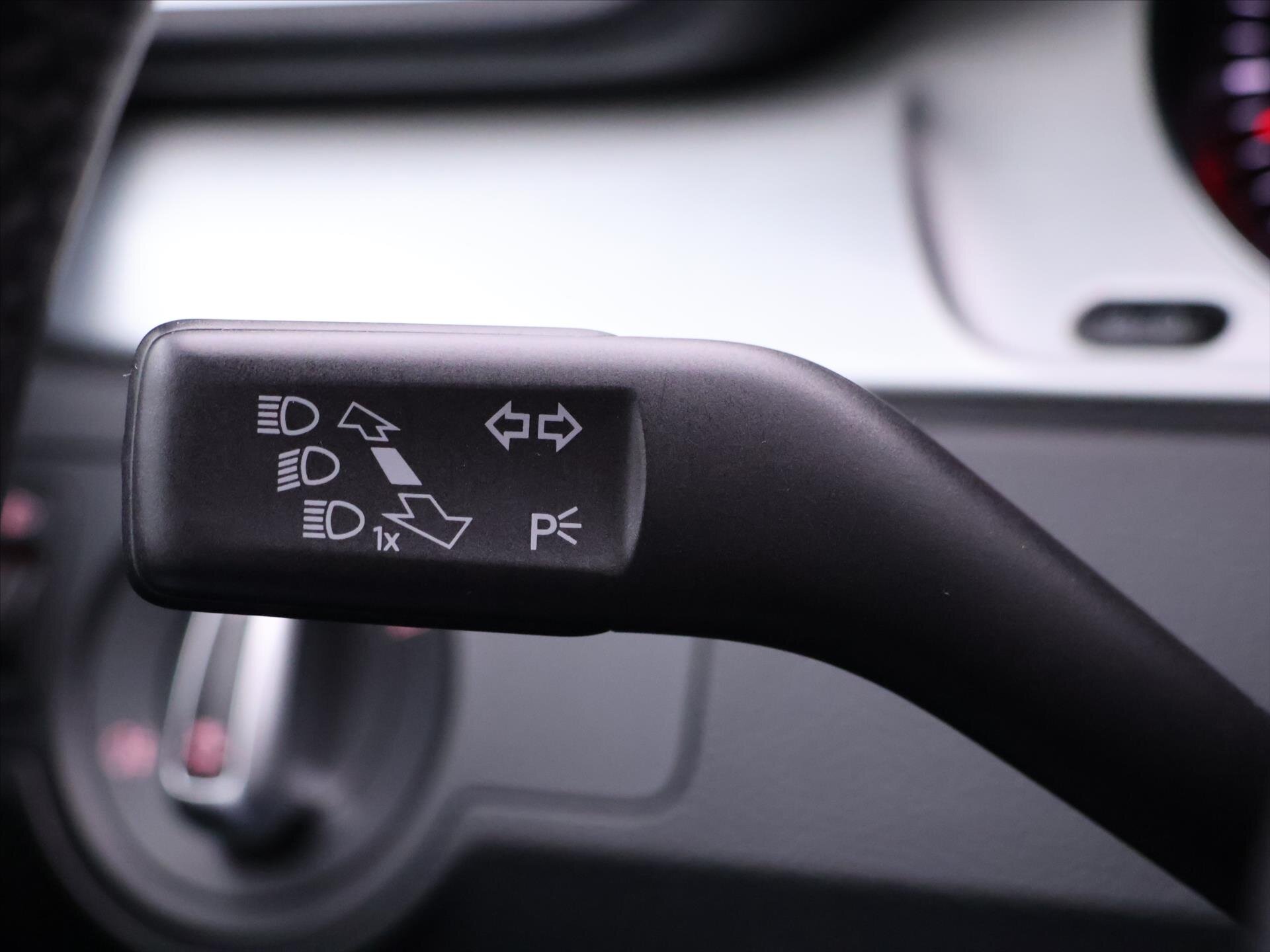 Volkswagen Passat Kombi 1,4 l 90 kw