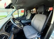 Ford Tourneo Custom 12