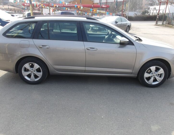Škoda Octavia Kombi 1,5 l 110 kw