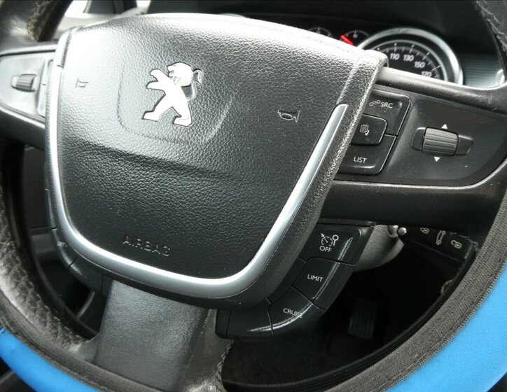 Peugeot 508 Sedan / Limuzína 1,6 l 115 kw