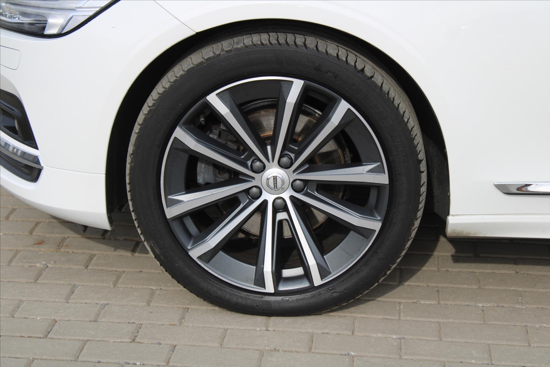 Volvo V90 Kombi 2,0 l 173 kw