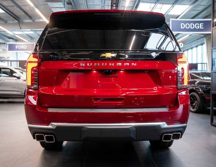 Chevrolet Suburban SUV / Terénní 6,2 l 313 kw