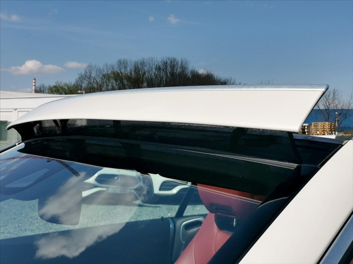 Mercedes-Benz Třídy C Kabriolet 2,0 l 180 kw