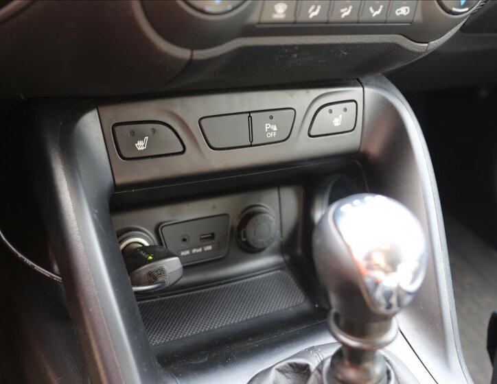 Hyundai ix35 SUV / Terénní 1,7 l 85 kw
