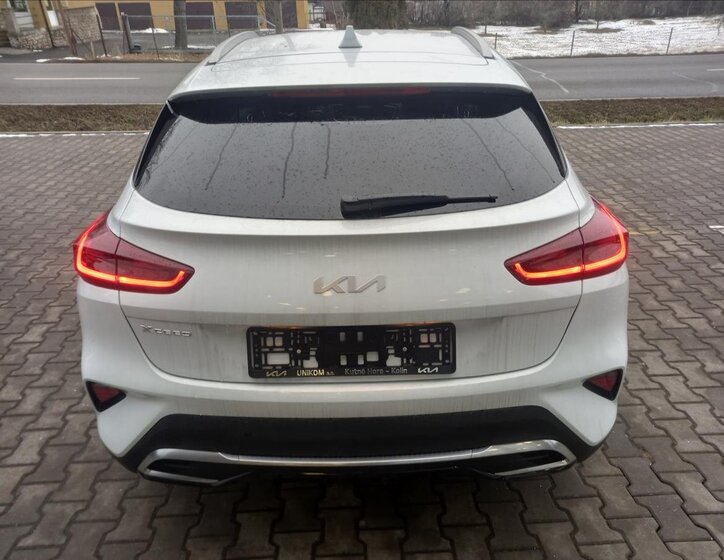 KIA XCeed CUV 1,6 l 110 kw