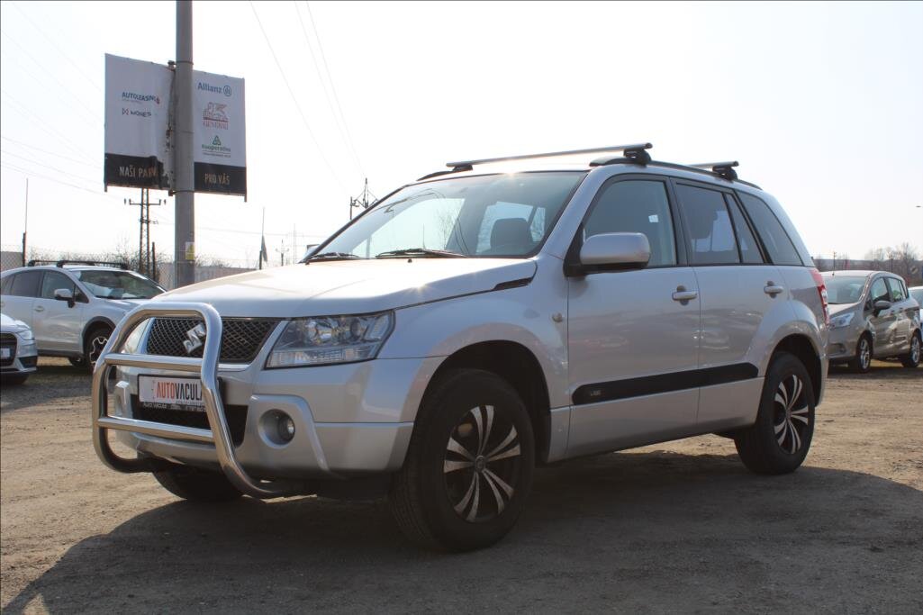 Suzuki Grand Vitara Kombi 2,0 l 103 kw