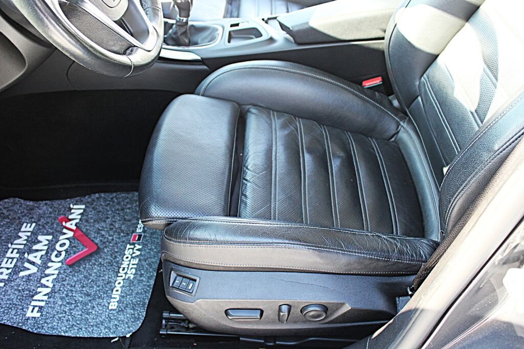 Opel Insignia Kombi 2,0 l 120 kw