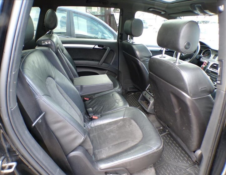 Audi Q7 Kombi 3,0 l 176 kw