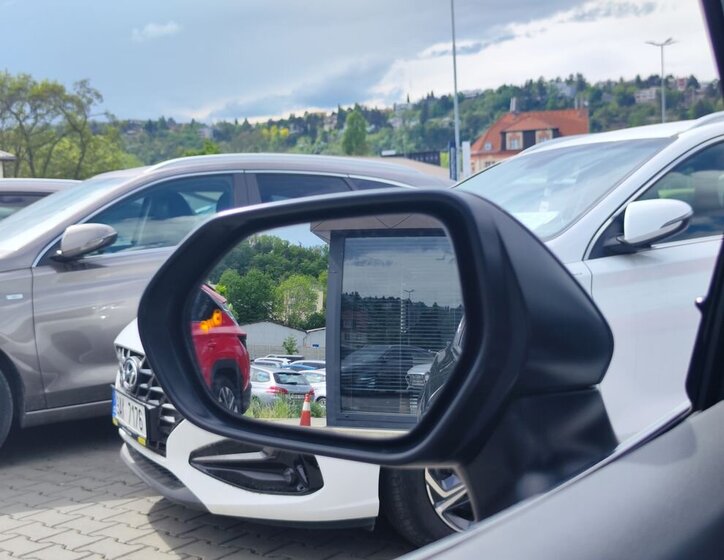 Toyota Camry Sedan / Limuzína 2,5 l 160 kw