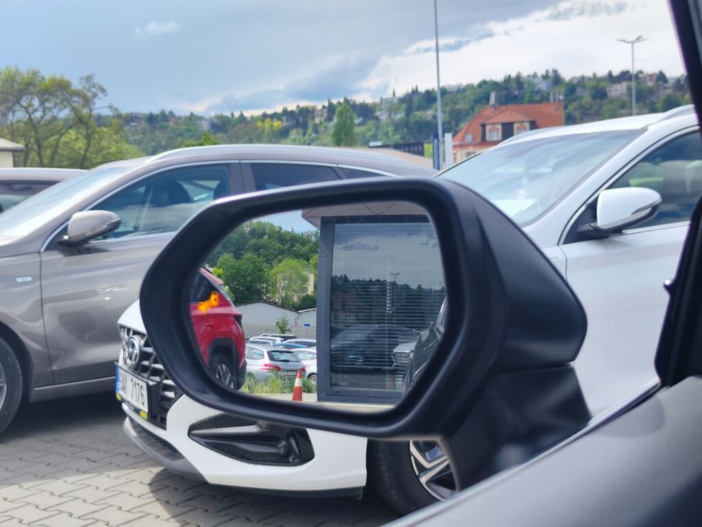 Toyota Camry Sedan / Limuzína 2,5 l 160 kw