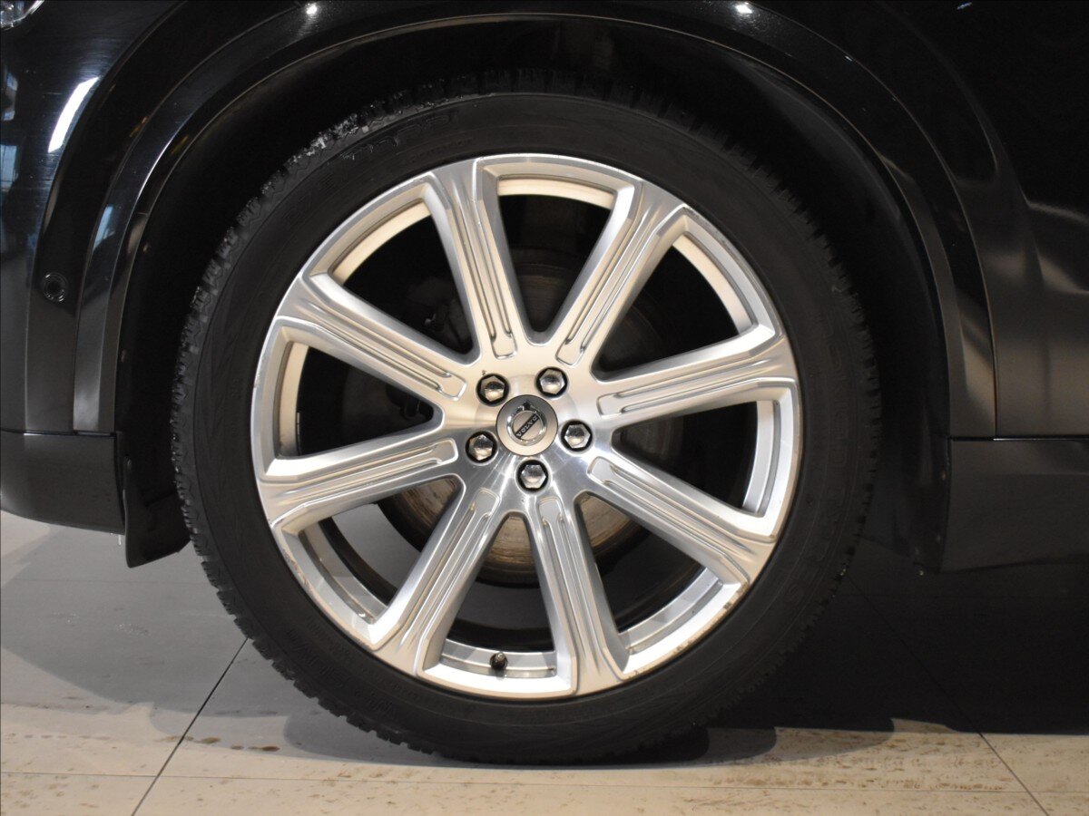 Volvo XC90 SUV 2,0 l 165 kw